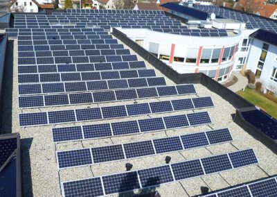Elektrotechniker Services für Solarstrom aus Photovoltaik Modulen