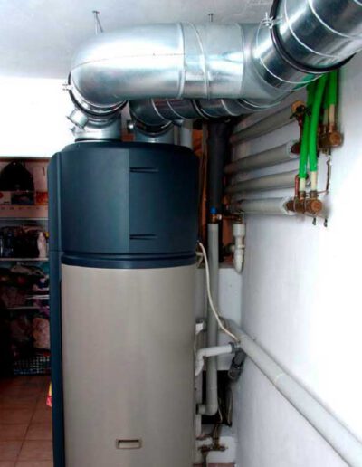 Warmwasser Wärmepumpe mit Edelstahl Speicherbehälter